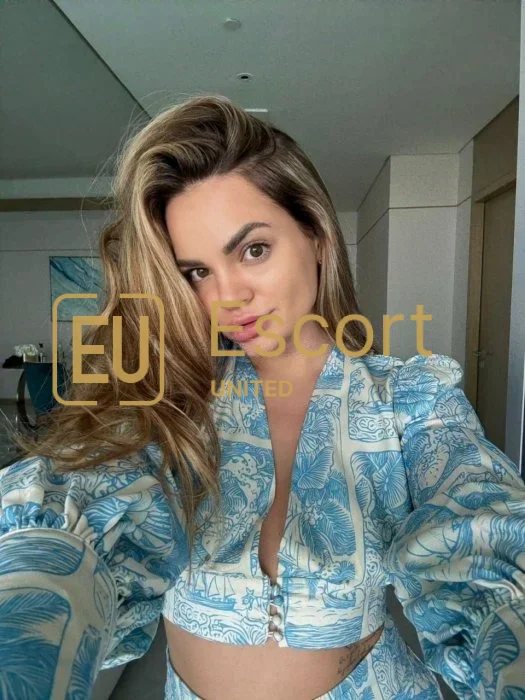 Kira, 27, eskort devojka u Dubai — fotografija 5