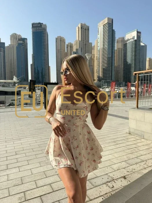 Upoznajte Kira, 27-godišnju eskort u Dubai — fotografija 12