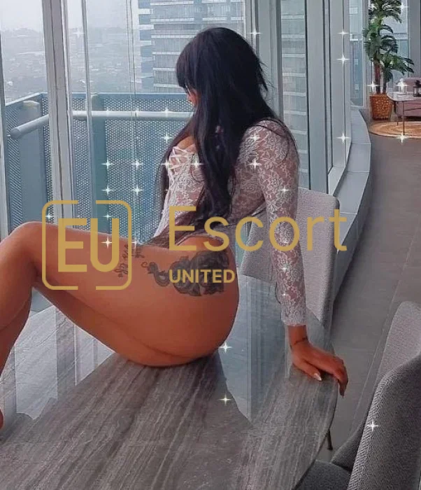 Royce, female escort in Ajman — photo 8