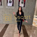 Camila, escort donna a Dubai — foto 4