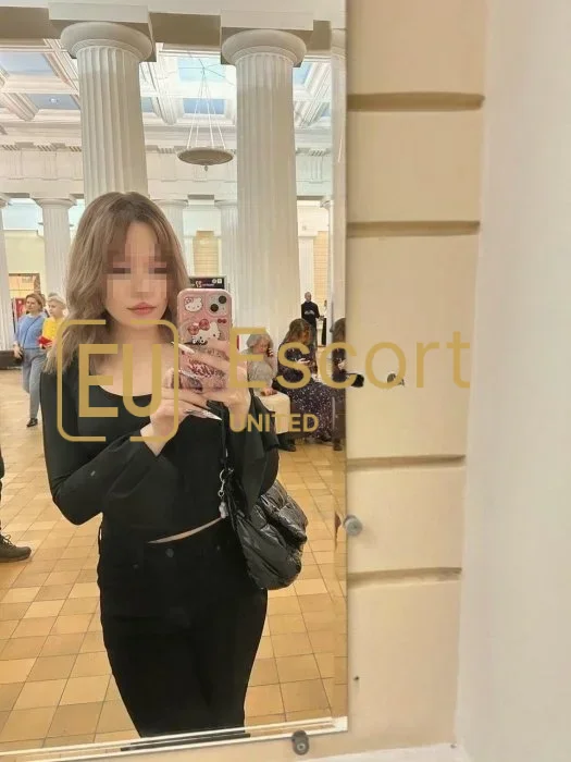 Dívka na eskort Alice se sídlem v Dubaj — fotka 9