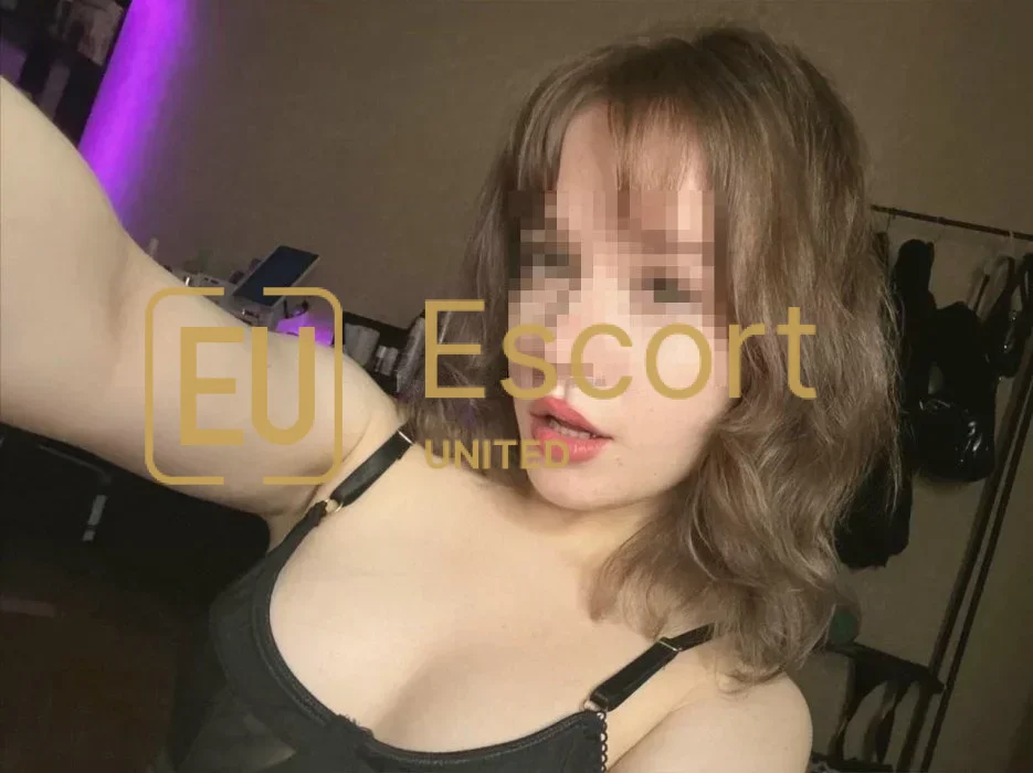 Dívka na eskort Alice se sídlem v Dubaj, ve věku 19 let — fotka 5