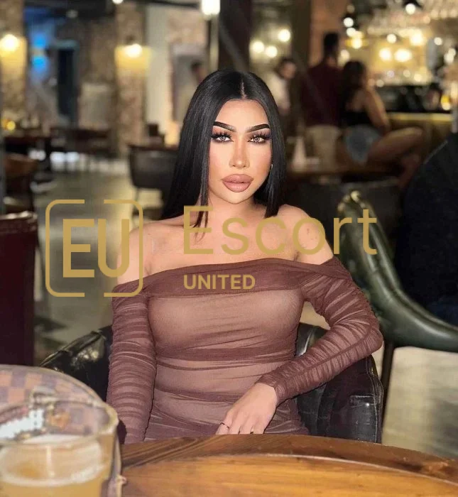 Escorte transgenre Jennifer basée à Abou Dhabi — photo 8