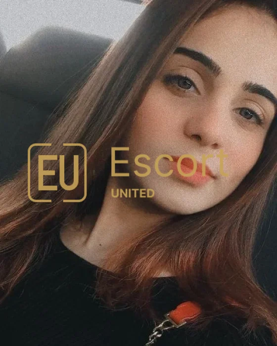 Karishma, fille d'escorte à Ajman (27) — photo 6
