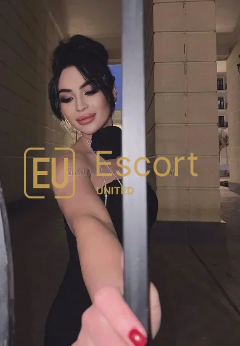 Giselle, Escort Lady in Dubai — Foto 2