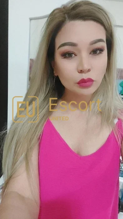 Yana, acompañante femenina de 27 años en Abu Dabi — foto 4