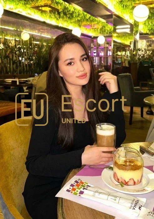 Cunoaște-o pe Lola, escortă în Dubai — fotografia 2