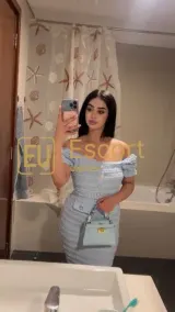 Amira, 22, Escort-Dame in Abu Dhabi — Foto 8