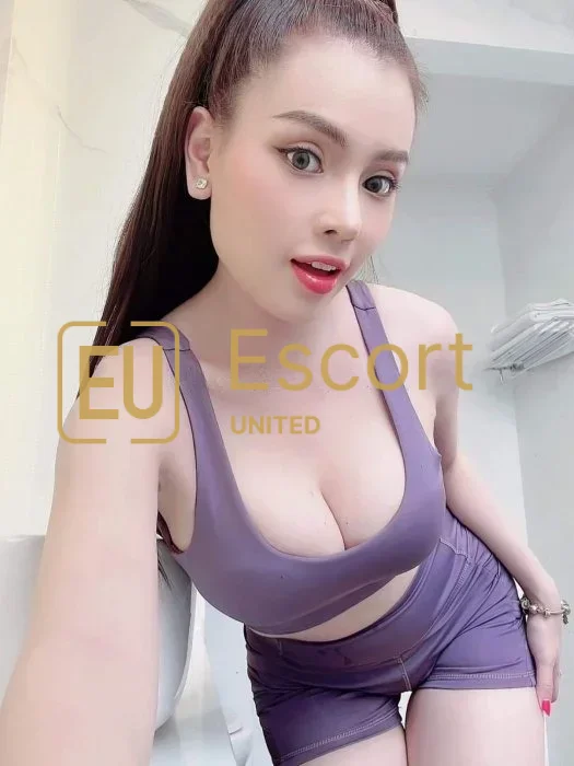 Escort Lady Tina ansässig in Abu Dhabi — Foto 5