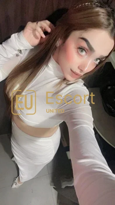 Vrouwelijke escort Annu in Abu Dhabi, 24 jaar oud — foto 2
