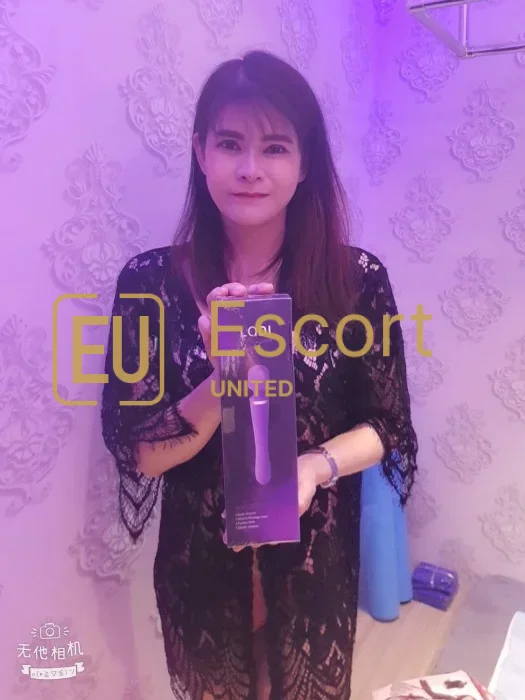 Sexy toys Sell, γυναίκα συνοδός στην Άμπου Ντάμπι — φωτογραφία 4