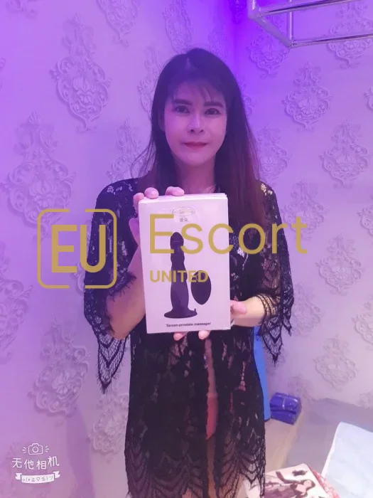 Sexy toys Sell, γυναίκα συνοδός στην Άμπου Ντάμπι — φωτογραφία 6