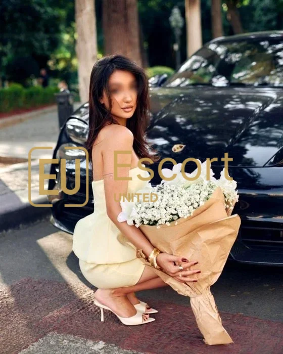 Ivana, ve věku 21 let, společnice v Dubaj — fotka 3