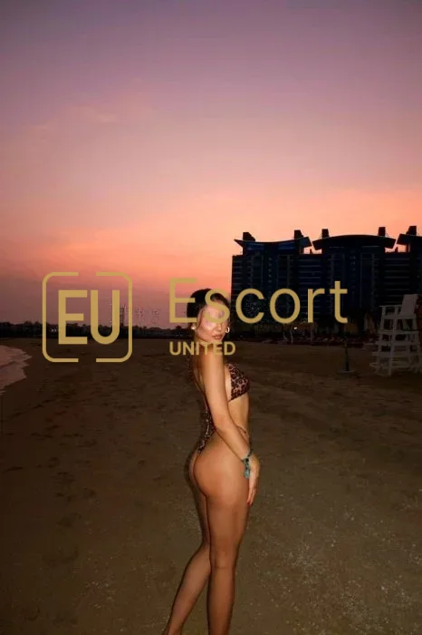 Ivana, žena na eskort v Dubaj — fotka 2