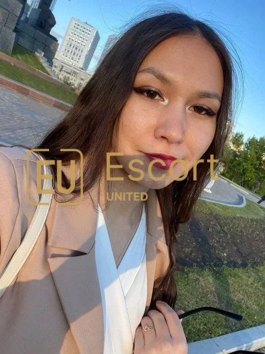 Liza, escortă de sex feminin în Dubai, EAU — fotografia 4