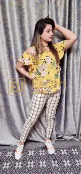 Buche Karitika, eine 23-jährige Escort Lady in Dubai — Foto 5