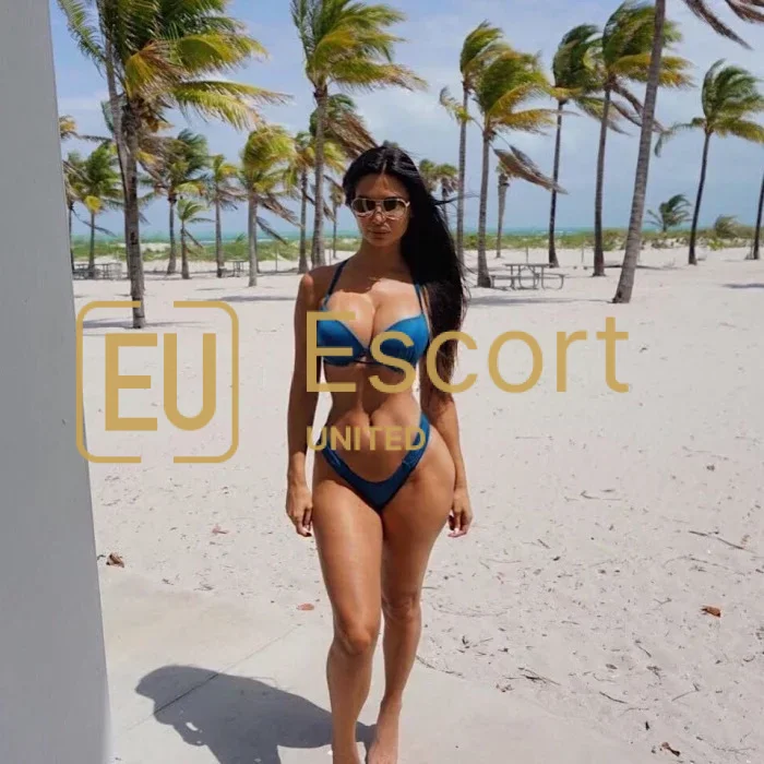 Ontmoet Eria Adelaide, escort dame in Dubai — foto 7
