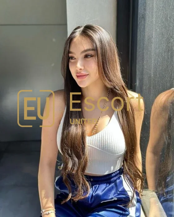 Mailisa, însoțitoare în Abu Dhabi, EAU — fotografia 6