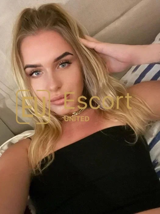 Emma, accompagnatrice à Dubaï — photo 7