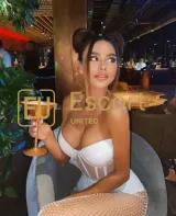 Viki, însoțitoare în Abu Dhabi — fotografia 9
