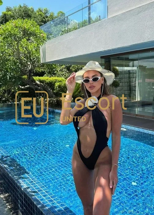 Cunoaște-o pe Viki, escortă în Abu Dhabi — fotografia 14