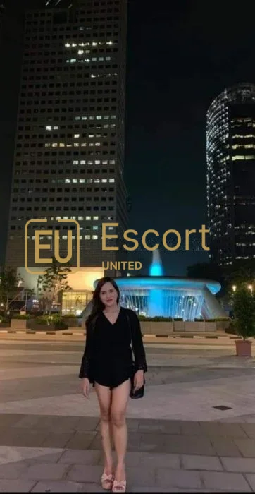 Pinay Aryana, escort femenina en Abu Dabi, EAU — foto 10
