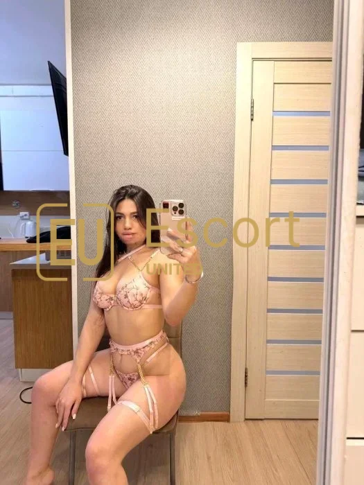 Janna, escorte féminine à Dubaï, 23 — photo 10