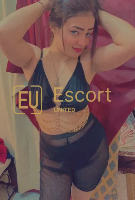Rozi, ragazza escort an Abu Dhabi (26)