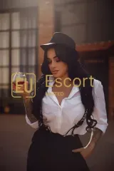 Renira, Escort Lady in Dubai, VAE — Foto 12
