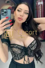 Escort Lady Juliana in Abu Dhabi (26) — Foto 14