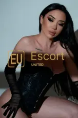 Triff Juliana, eine 26-jährige Escort Lady in Abu Dhabi — Foto 2