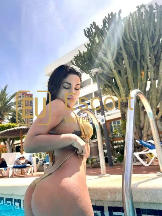 Upoznajte Lyla, 27-godišnju eskort devojku u Dubai — fotografija 10