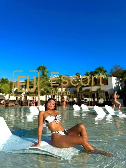 Lyla, 27-godišnja pratilja u Dubai — fotografija 13