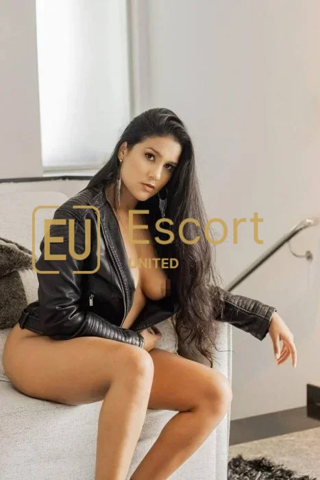 Dubai escort Brandi — photo 3
