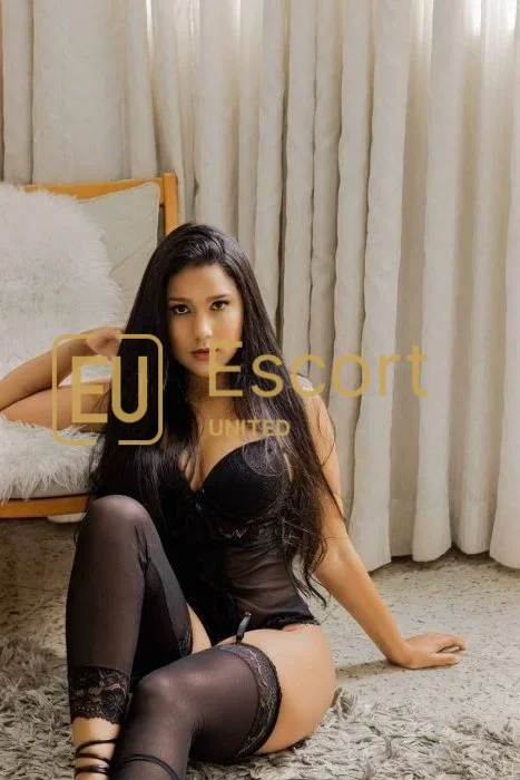 Brandi — escort lady in Dubai, UAE — photo 5