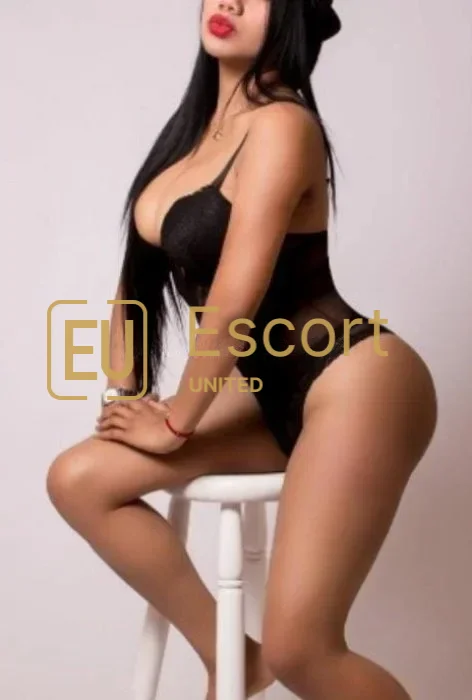 Tiara, ragazza escort an Abu Dhabi, Emirati Arabi Uniti — foto 1