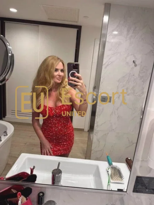 Escortă de sex feminin Stella în Dubai, în vârstă de 29 de ani — fotografia 4