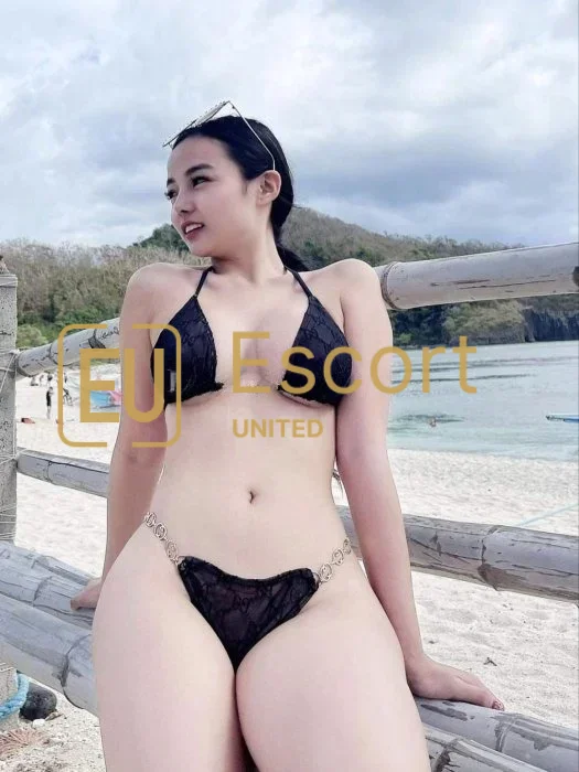 Mimi, di 23 anni, accompagnatrice an Abu Dhabi — foto 12