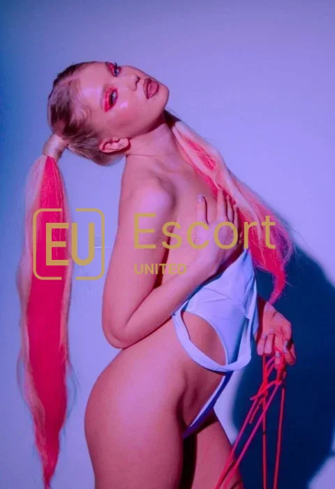 Zlatoslava, Escort-Dame in Dubai, VAE — Foto 6