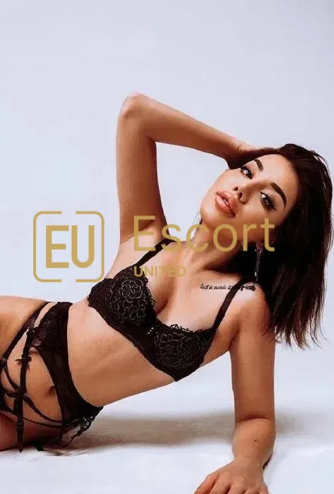 Κλείστε ραντεβού με τη Dayana, συνοδό στην Ντουμπάι
