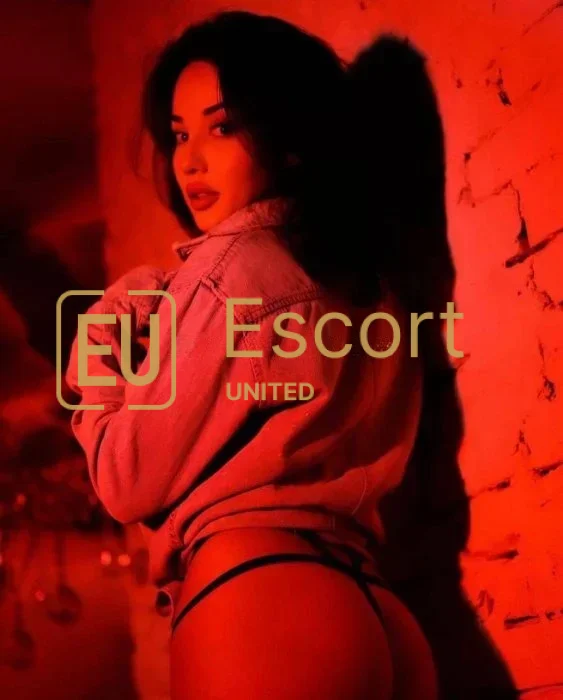 Dayana, žena na eskort v Dubaj — fotka 8
