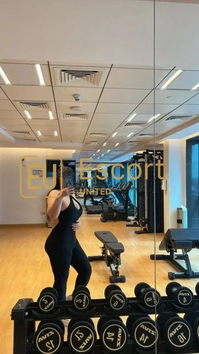Dubai konumunda 37 yaşında eskort kız Elena ile tanışın — fotoğraf 4