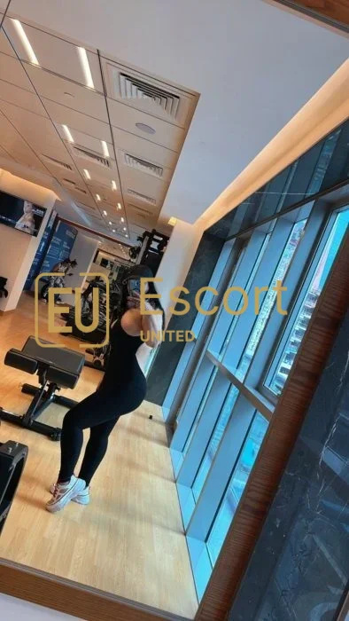 Dubai konumunda 37 yaşında eskort kız Elena ile rezervasyon yapın — fotoğraf 2