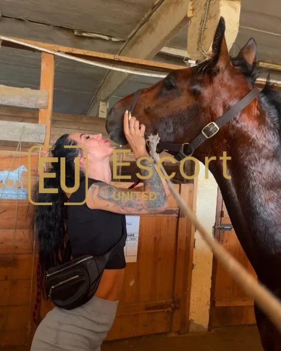Escortă de sex feminin Angel în Dubai — fotografia 6