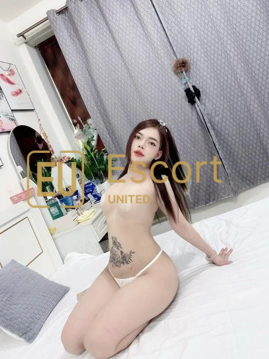 Full Service Ass, escorte féminine à Abou Dhabi — photo 4
