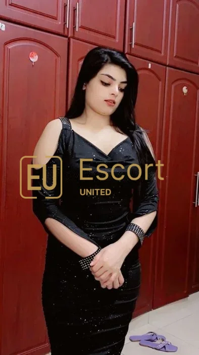 Escort femenina Diksha establecida en Abu Dabi, de 26 años — foto 5