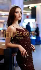 Eskort kız Evelynn, Dubai merkezli, 23 yaşında — fotoğraf 2