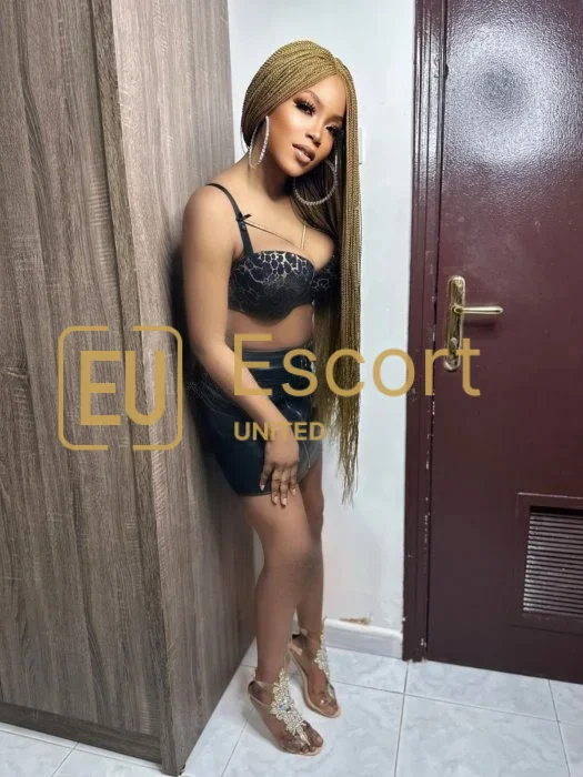 Jessica, vrouwelijke gezelschapsdame in Abu Dhabi — foto 6