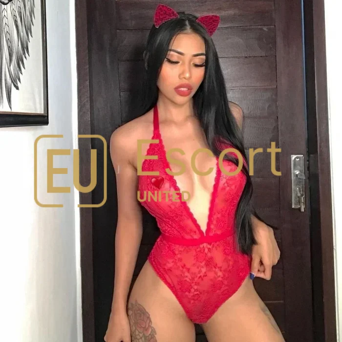 Escort Alina based in Dubai — photo 2