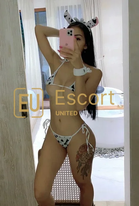 Alina — escort lady in Dubai, UAE — photo 1